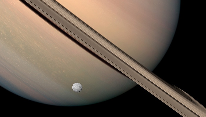 Top 5 Things In Saturns Rings