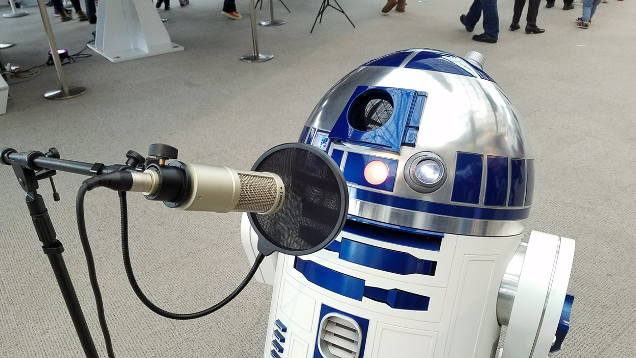 Featured image: 013-Meet-An-R2-D2-builder - Read full post: Meet an R2-D2 Builder!